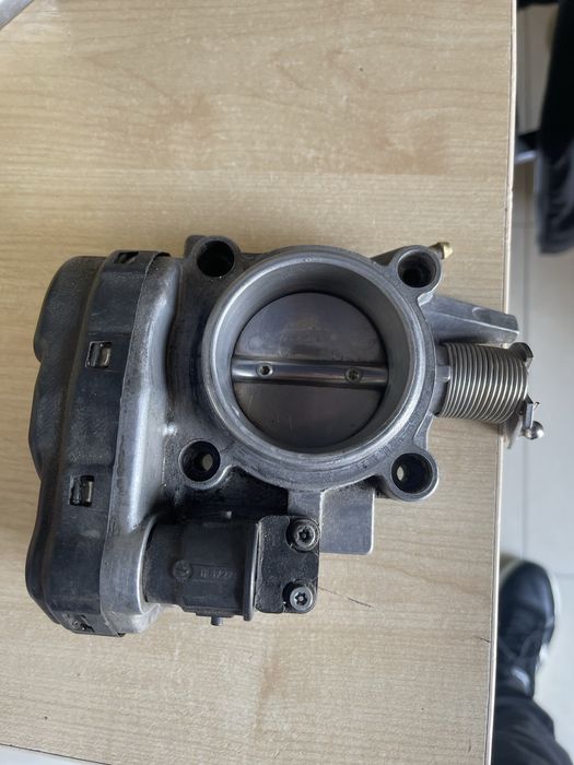 Дросельная заслонка mercedes w202/210 m111