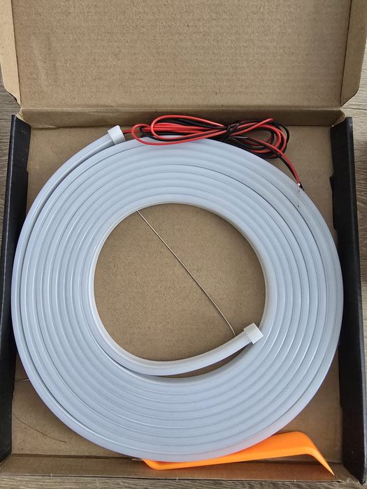 Banda LED Auto Portbagaj 4 m sau 5 m Lumina Rece 6000K