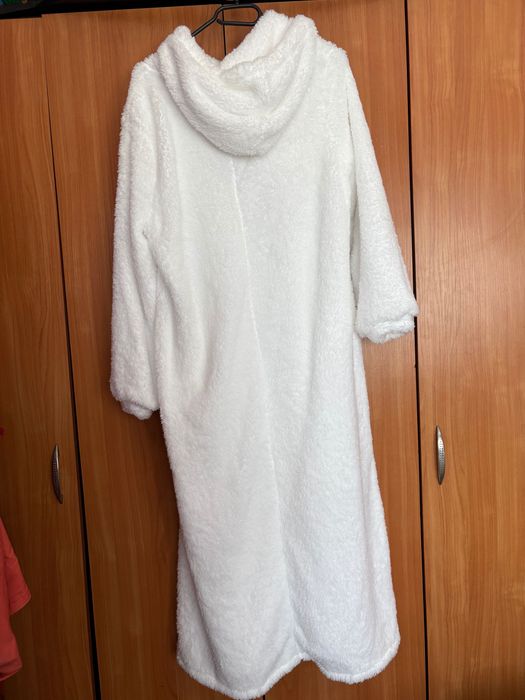 Бял суитчер-одеяло