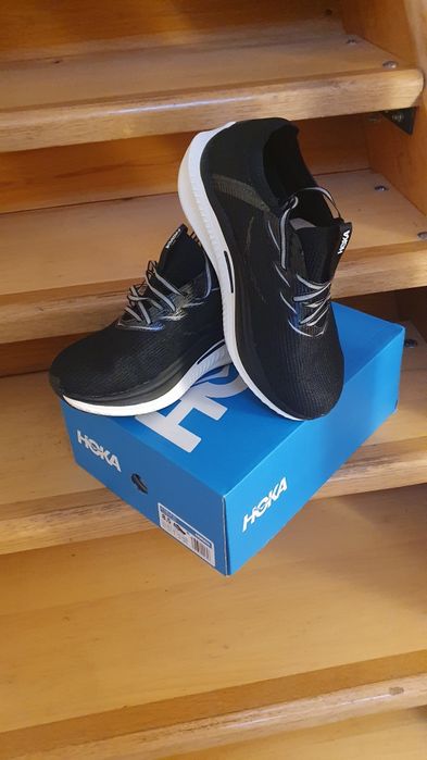 Hoka Cielo X1 black&white