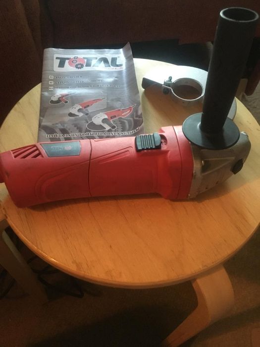 Продам болгарку б/у