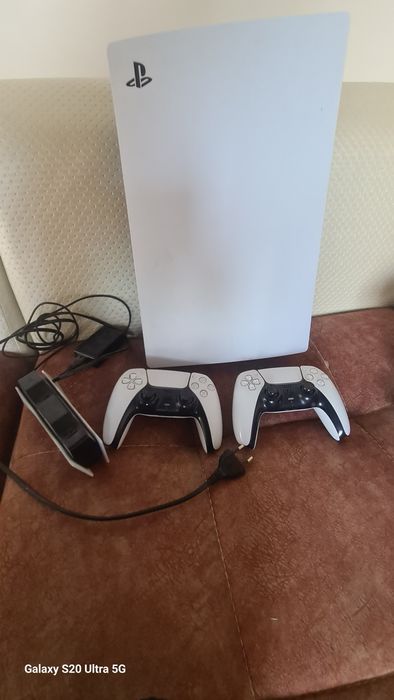 Ps5 с двумя джостиками