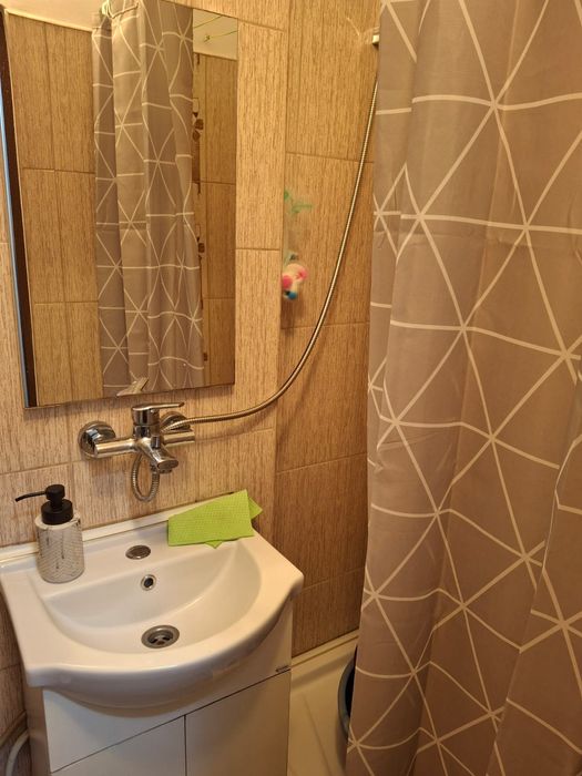 Vând apartament cu 3 camere