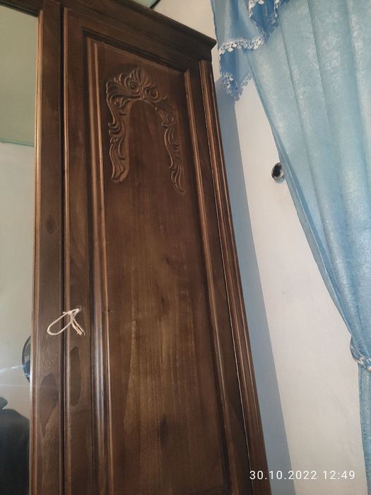 Мебель из чистого ореха