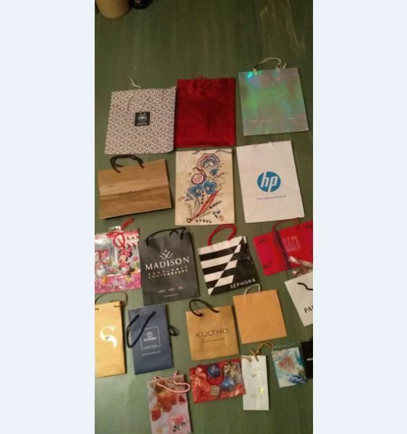 Pungi pt Cadou - Diverse marimi , Brand-uri & modele