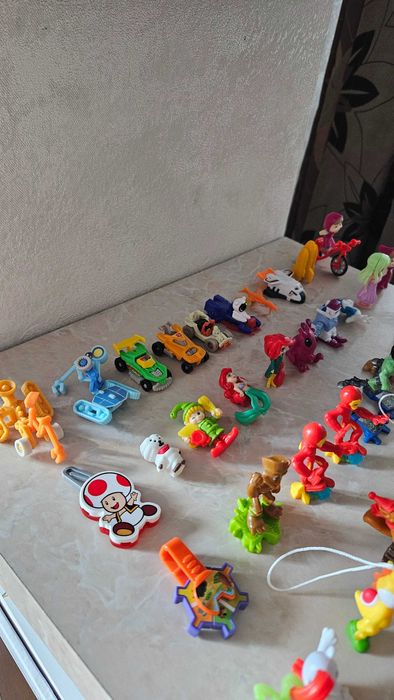 42 шт Игрушки из киндер сюрприза