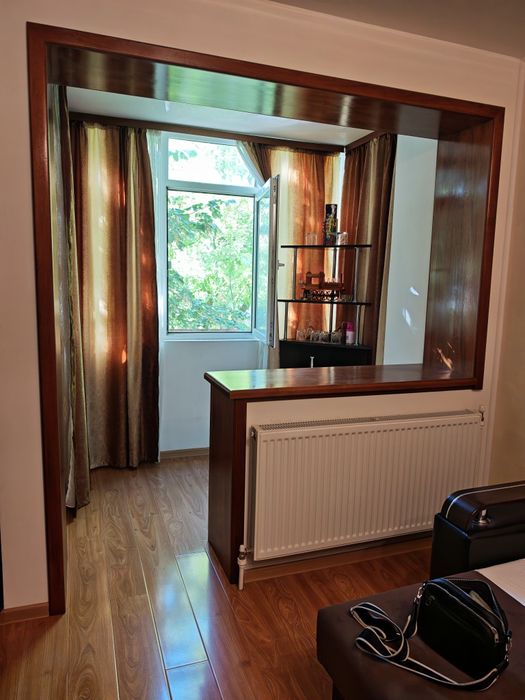 De inchiriat apartament zona autogara
