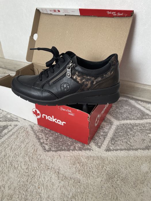 Продам женскую обувь