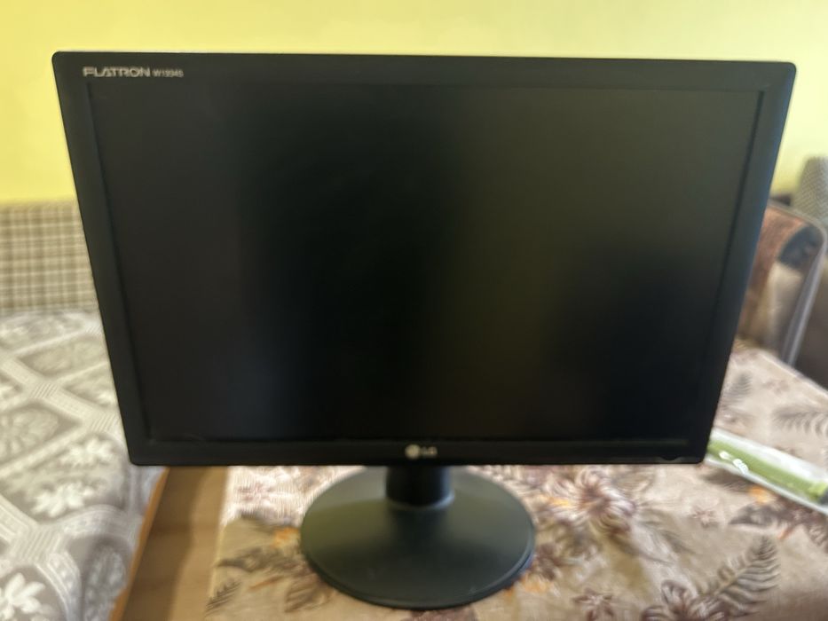 Монитор LG Flatron