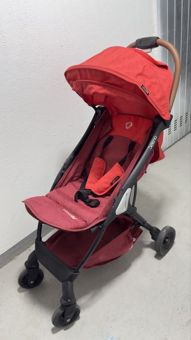 Carucior sport Ultracompact Coccolle Selena Rosu