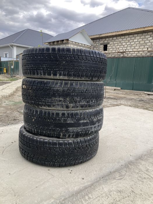 покрышки 235/70/R16