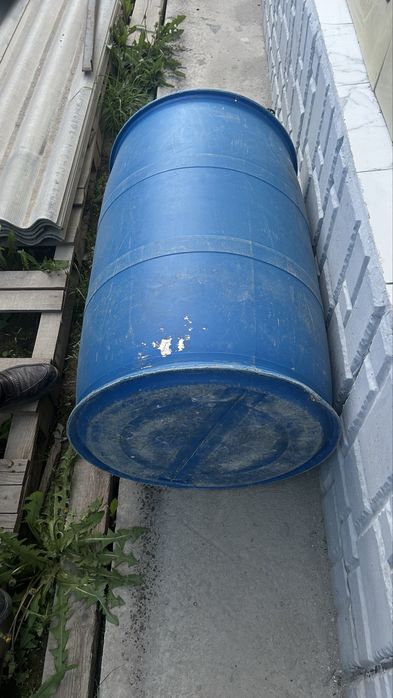 Бочка пластиковые 200л