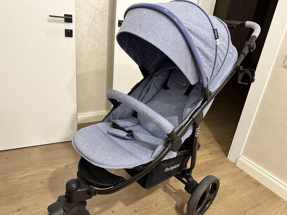 Коляска прогулочная