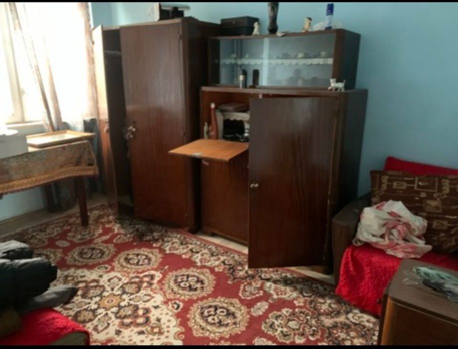 Canapele extensibile și mobilier gratis