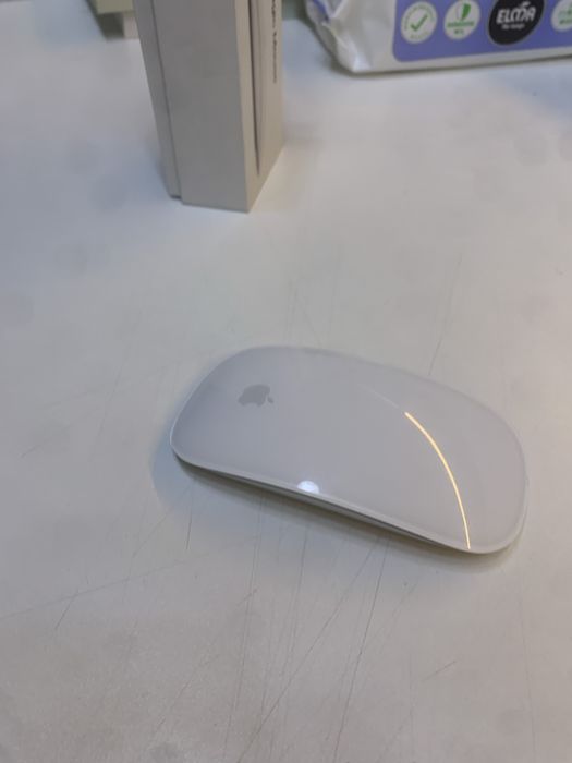 Apple Magic Mouse 2 — Ideal holat | 1 oy ishlatilgan | Qutisi bor