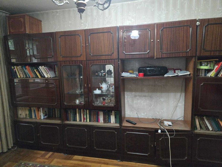 Отдам большой шкаф
