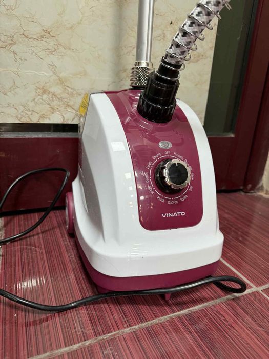 Вертикална парна ютия VINATO