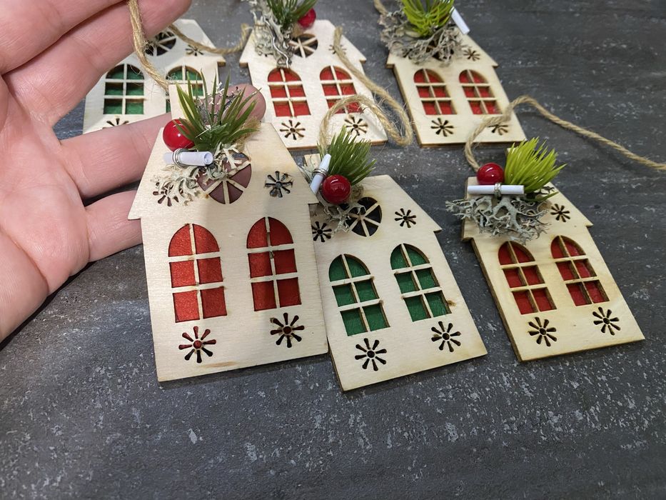 Коледни късмети и декорации