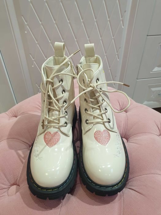 Дестки боти за сняг