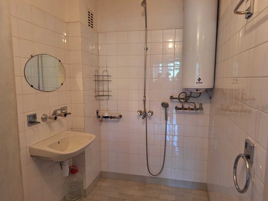 Продава се Тристаен апартамент в Габрово, Център - 70 кв.м за 605 €/кв.м - Снимка #5