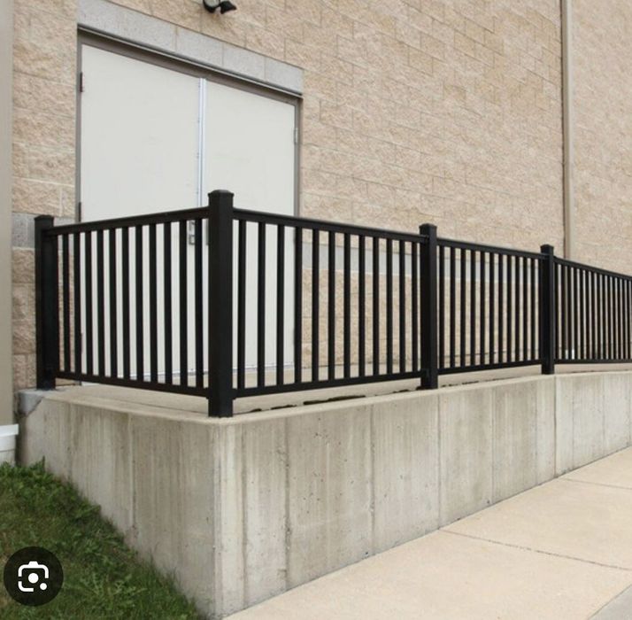 Balustrade pentru scări din fier sau din inox pe comandă