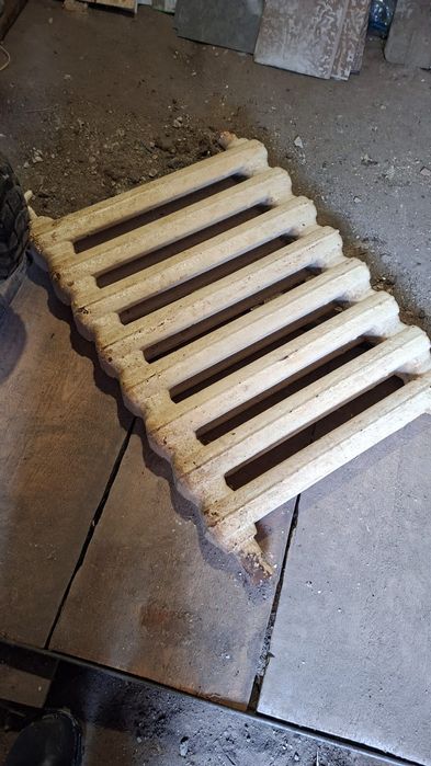 Продам чугунные батареи