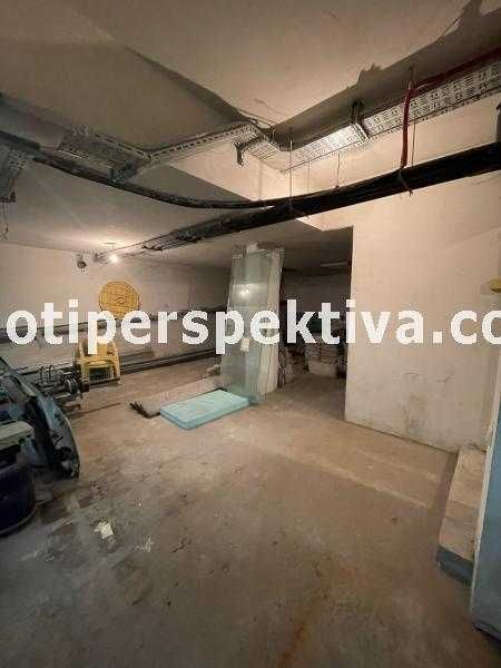 Продава се Магазин в Пловдив, Център - 108 кв.м за 378 €/кв.м - Снимка #2