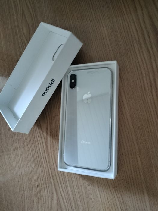 Vând iPhone x 256gb