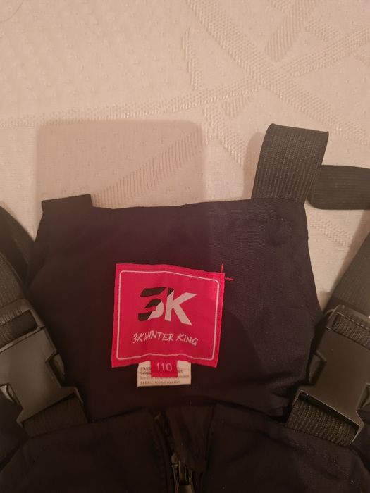 Продам зимную куртку со штанами для девочки