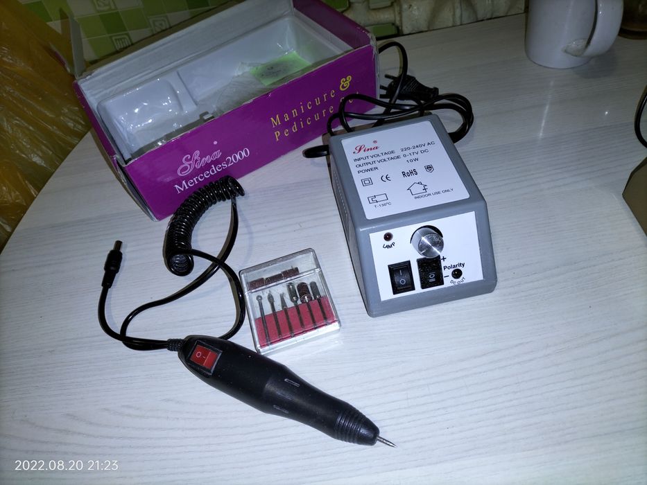 Продам все для маникюра