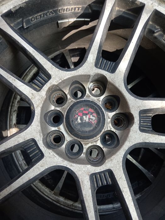 Вместе с универсальный титанкой