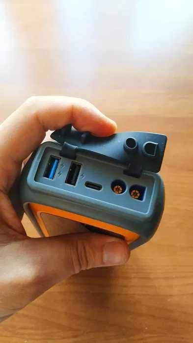 Пусковое устройство для автомобиля. Jump Starter.