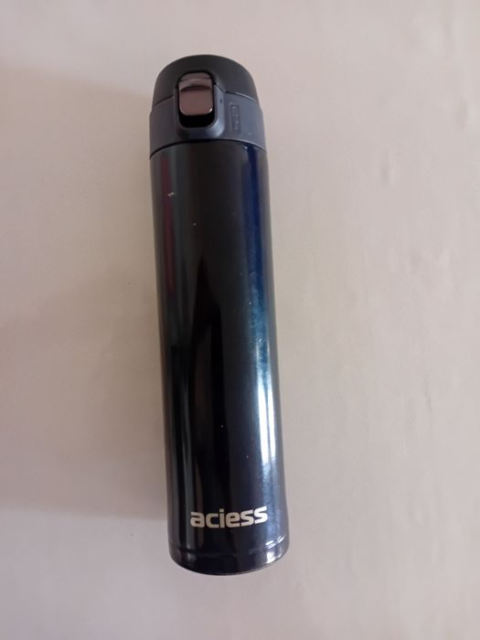Продам термокружку Aciess