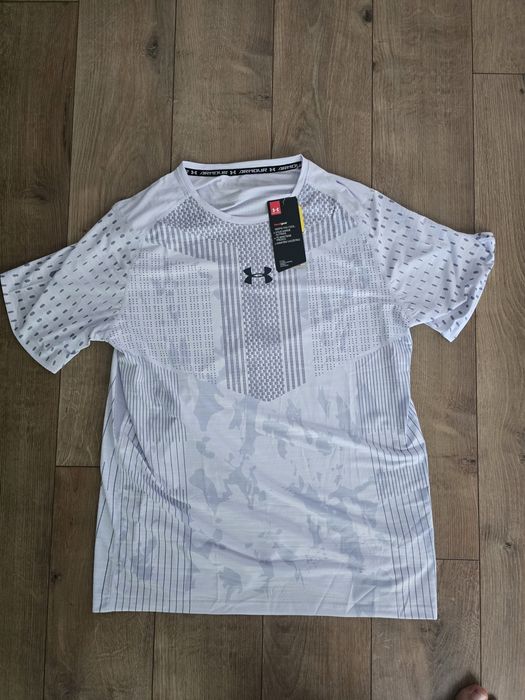 Tricouri sport Nike/under armour