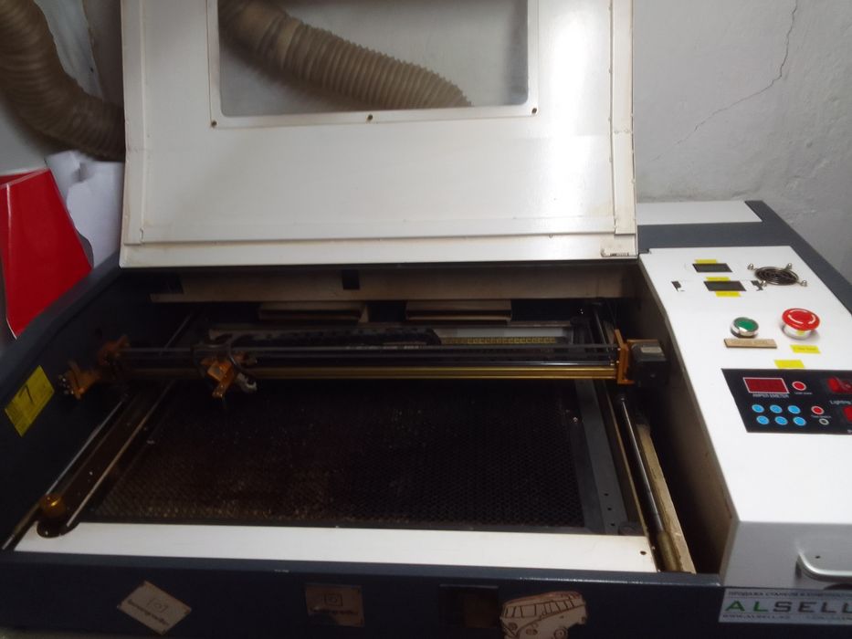 Лазерный станок.