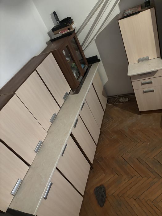 Mobila de bucatarie noua