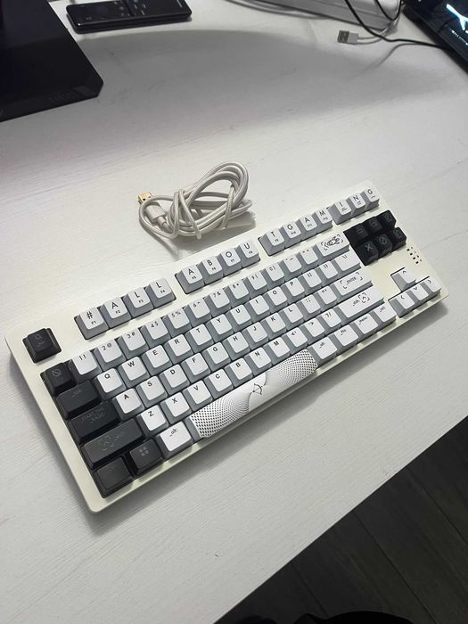 Tastatura gaming Aqirys Aludra TKL