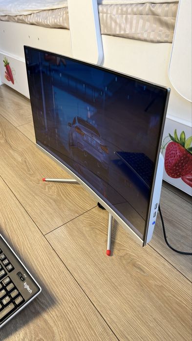 Моноблок iSofia 24” | Core i5 | 8GB | SSD 256GB | Logitech