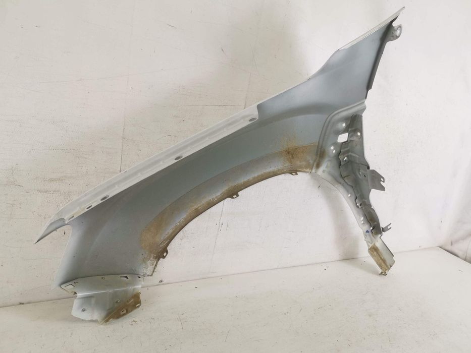 Десен преден калник / Desen preden kalnik Дачия Дъстър 2 / Dacia Duste