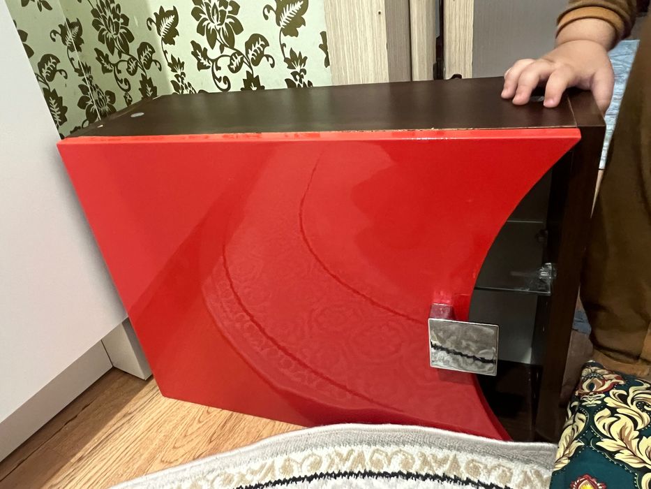 Настенный шкаф 2 маленький