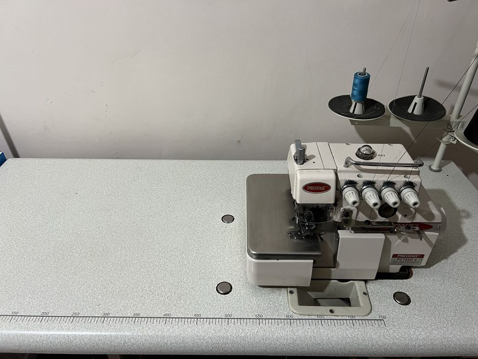 PRECIOUS averlok mashinasi