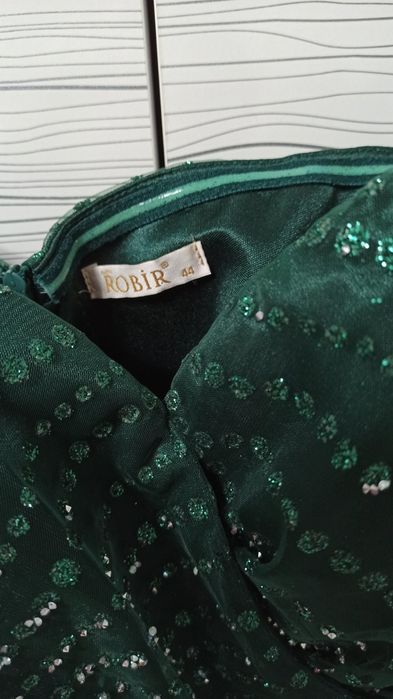 Официални блестящи дълги рокли