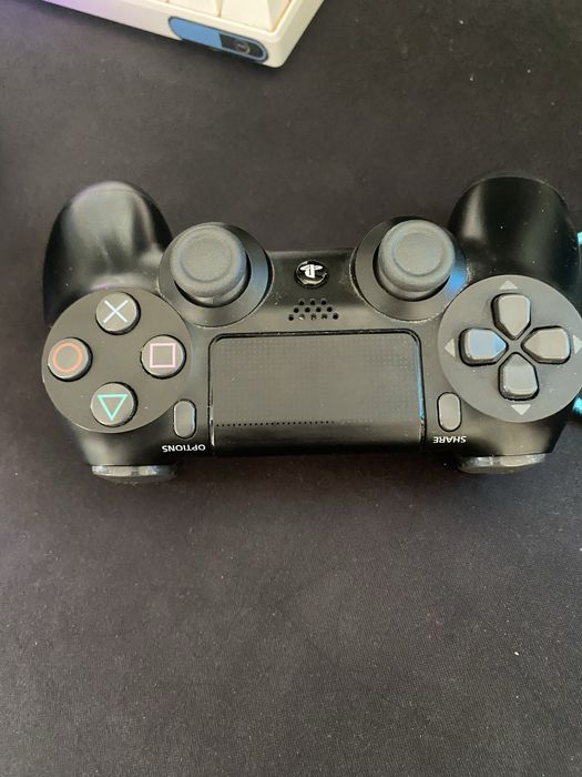 Пс4 500гб один джойстик