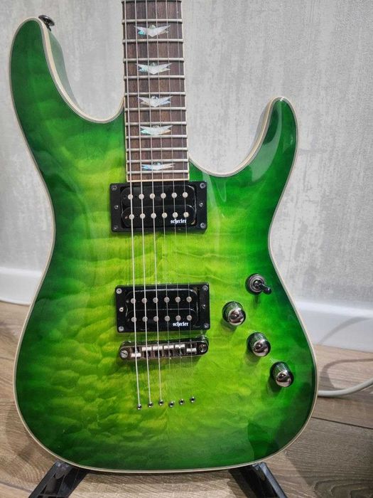 Продам электрогитару Schecter Omen Extreme-6 (Green burst)