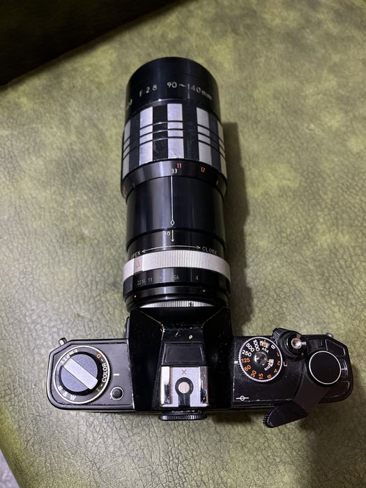Aparat foto de colectie Revueflex pe film (Body)