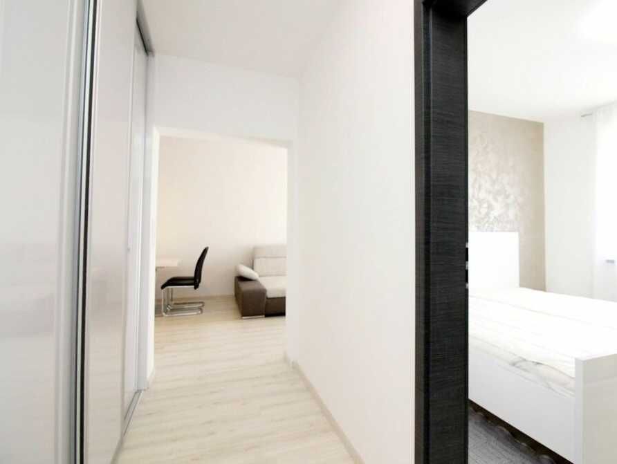 Дава се под наем Многостаен апартамент в Пловдив, Христо Смирненски - 92 кв.м за 459 € - Снимка #8