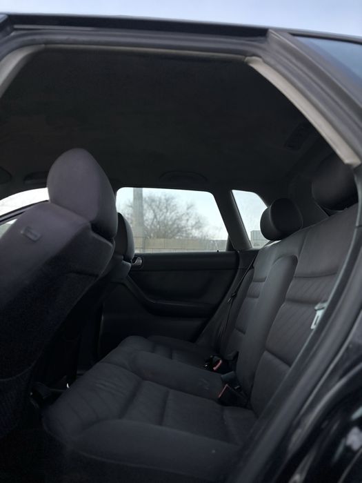 Продавам Audi A3 1.3