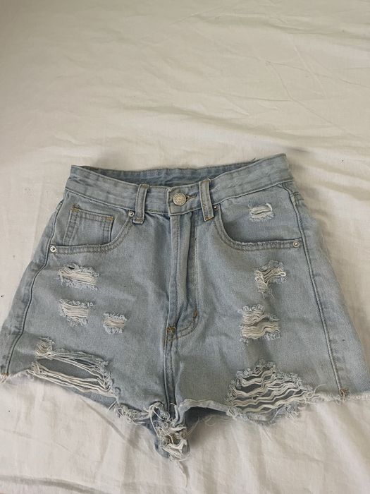 Дънки в отлично състояние