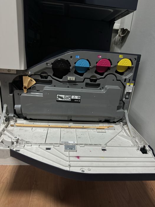 Принтер Xerox C7120