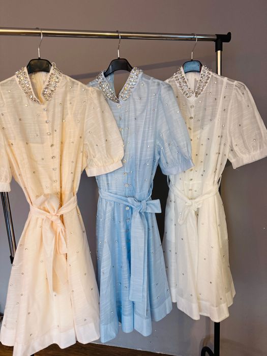 Рокля с кристали